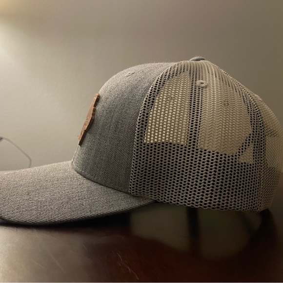 Iowa Local Crowns Statement Trucker Snapback Adjustable Hat - Gray/White - Picture 4 of 6